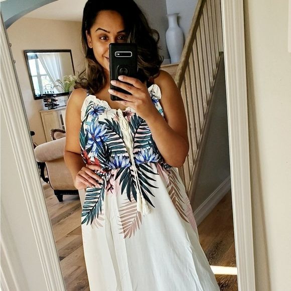 1 Left-  Floral Maxi Dress - Picture 6 of 7